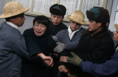 小姨多鹤第13-15集剧情介绍_电视猫