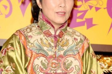 我的野蛮奶奶第7-9集剧情介绍