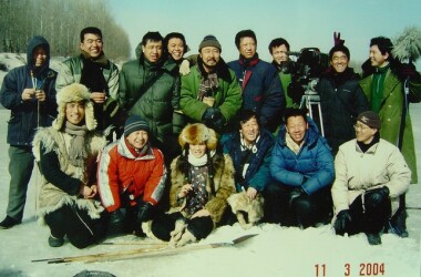 趟过女人河的男人第22-24集剧情介绍