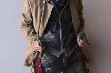 大漠枪神第10-12集剧情介绍