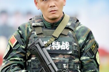 0 刘闯介绍 武警某部猎豹突击队大队长 刘闯的印象 添加印象 还没印象