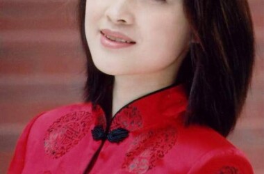 不要和陌生人说话剧情梗概 KpwsLBCnLTwnMB-3K7Sk.jpg