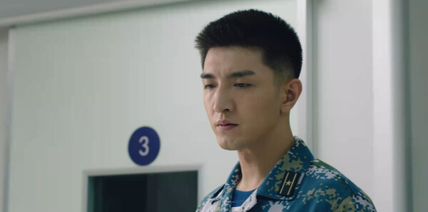 愛(ài)上海軍藍(lán)第30集劇照