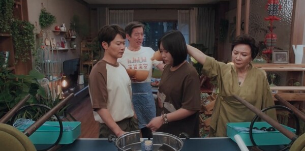 毒舌家庭第13集剧照