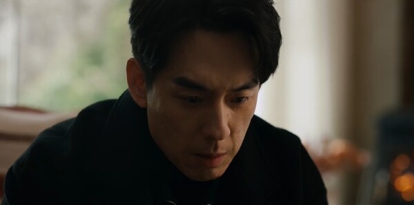 剥茧第16集剧照