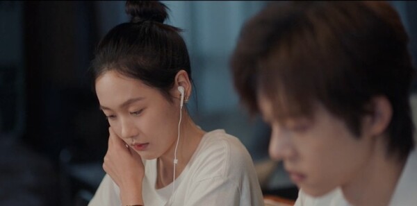 校服的裙摆第14集剧照