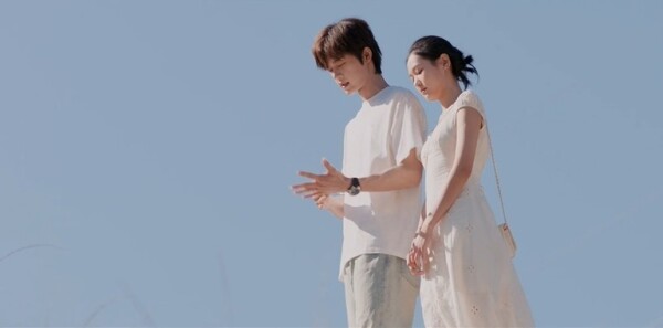 校服的裙摆第15集剧照