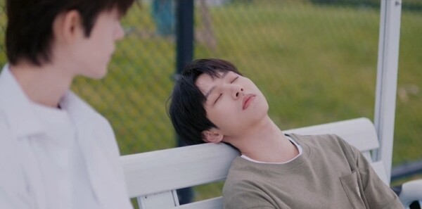 校服的裙摆第16集剧照