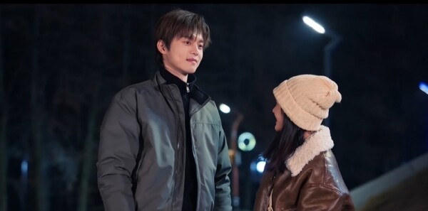 校服的裙摆第19集剧照