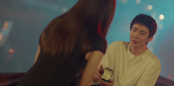 玫瑰丛生第12集剧照