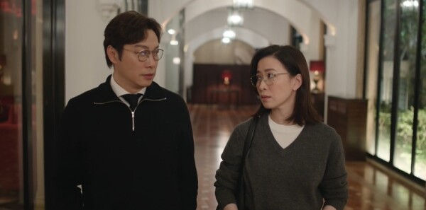 ����Ů���10������