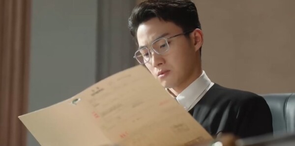 ����Ů���12������