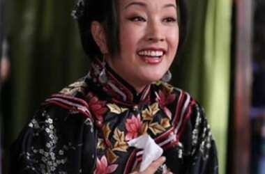 许芝兰将阿根与香秀的事情告诉唐母,唐母大怒,也要查个水落石出.