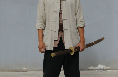 梁永生从王老头处逼供出五十个女人被关在柴胡店.