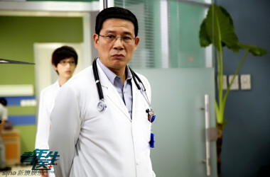 曾主任是谁演的,曾主任扮演者,青年医生曾主任_电视猫