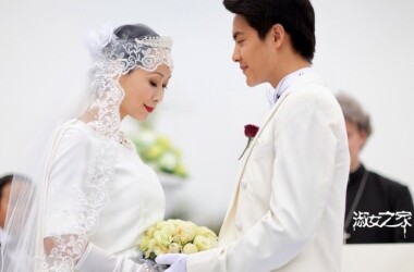 曾凌戈被打手追杀,周瑾匆忙的往沈家打了电话说曾凌戈被追杀,并且自己