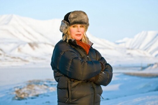 bbc之乔安娜·拉姆利 北极光之旅剧情介绍