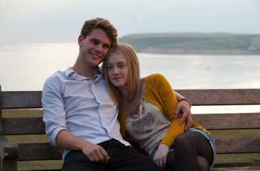 活在当下剧情介绍_电影_电视猫