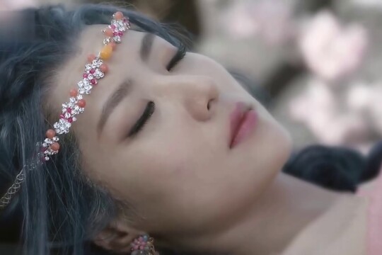 幻城角色少女莲姬(白冰饰)_电视猫