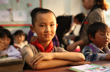 爱你的人演员表高文_电视猫