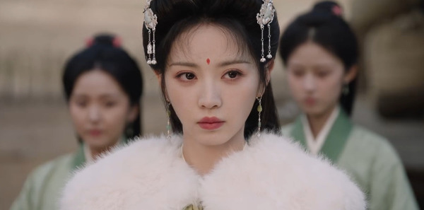 เว่ยเหราในฉากจากซีรีส์ปลดหน้ากาก ตอนที่ 18